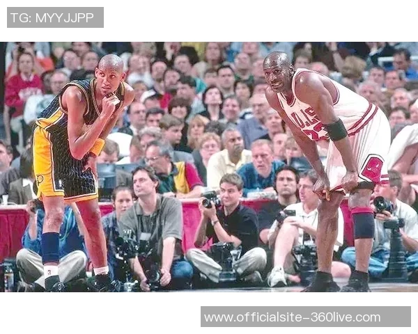 乔丹传奇:从篮球场到商业帝国的辉煌之路与影响力探讨 乔丹传奇:从篮球场到商业帝国的辉煌之路与影响力探讨