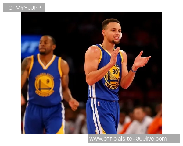 库里三分大赛决赛狂轰20球创历史纪录再展神射手风采 库里三分大赛决赛狂轰20球创历史纪录再展神射手风采